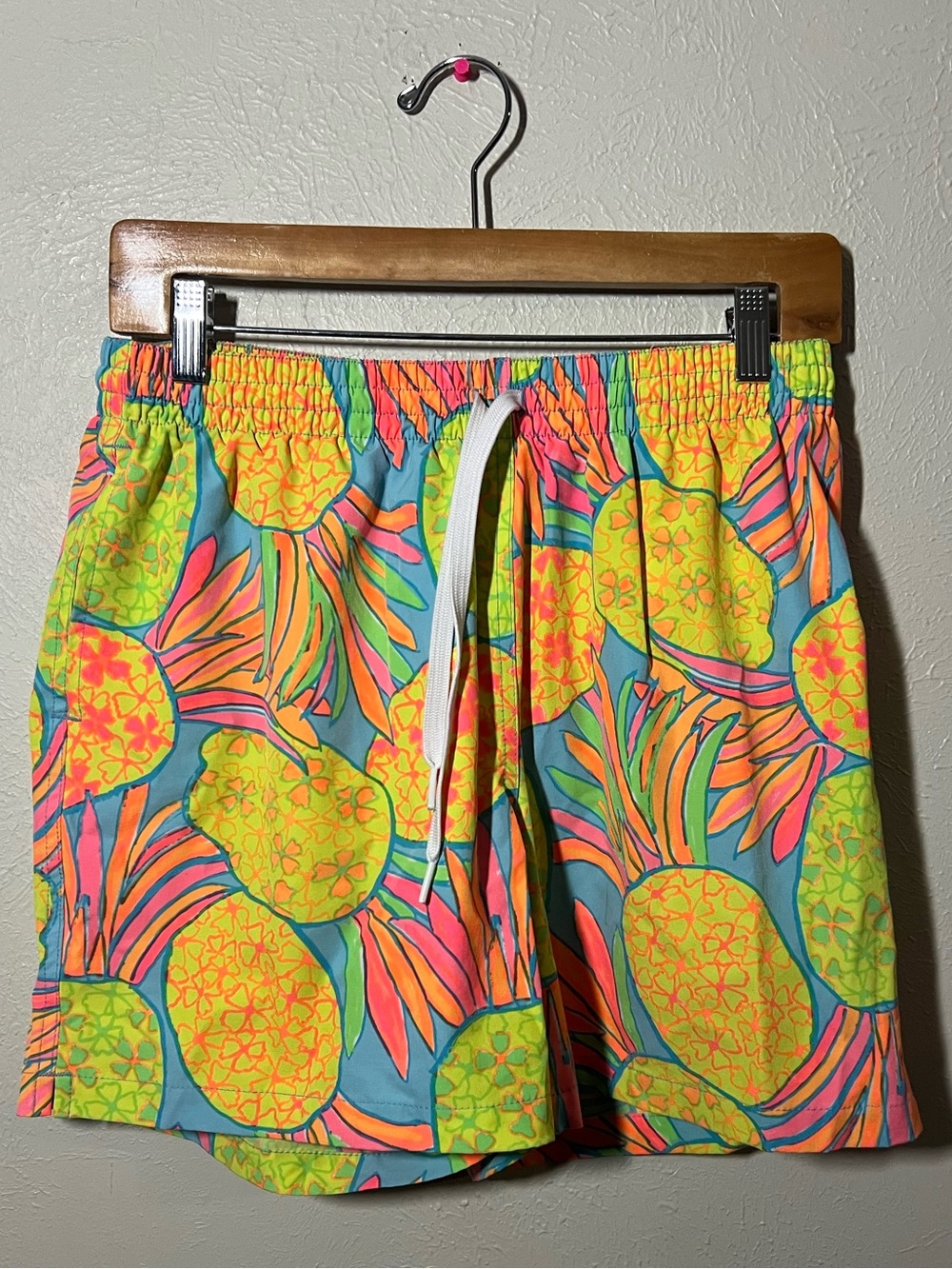 Men's Chubbies Tropical Pineapple Swim Shorts - Neon Multi size Large